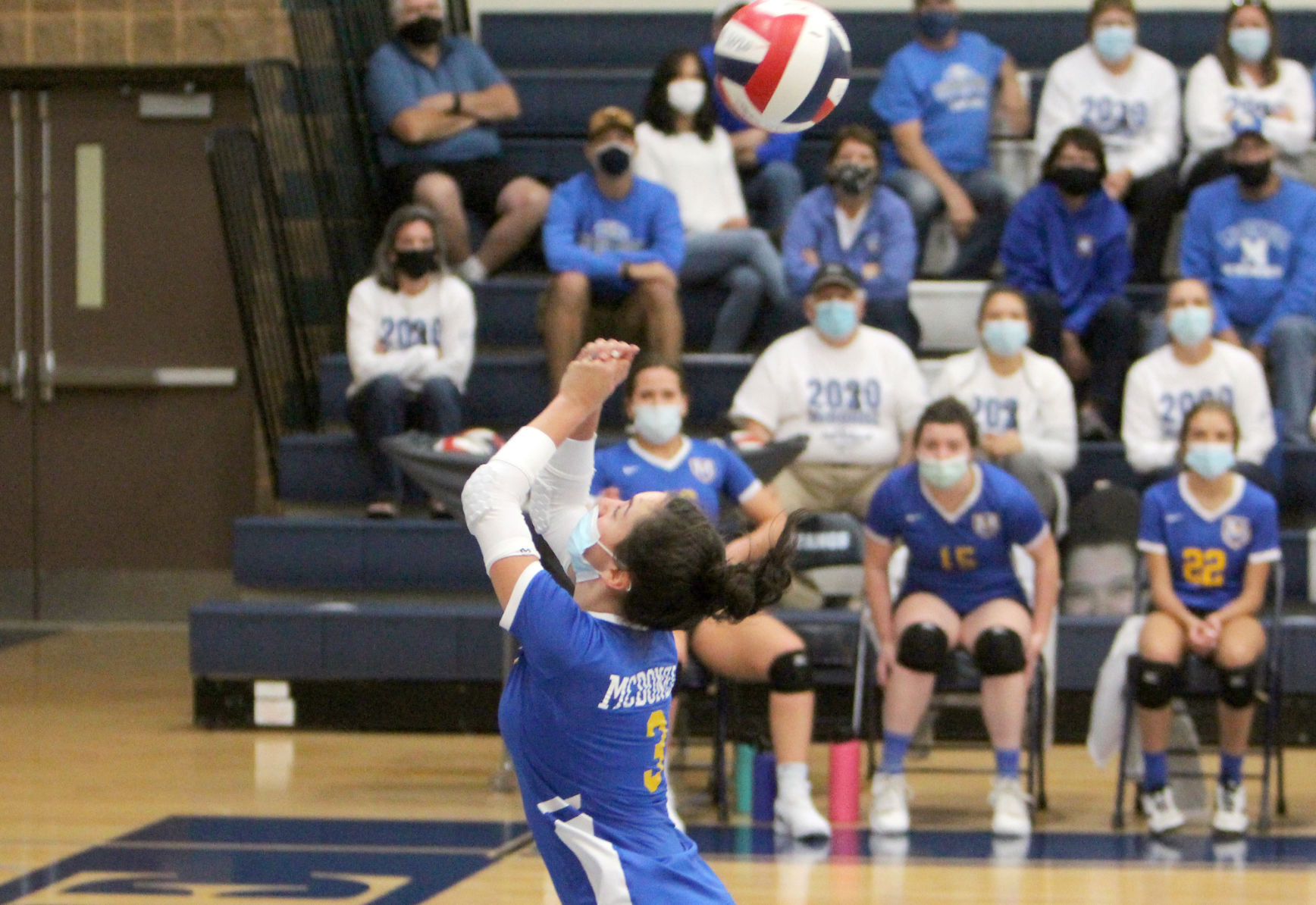 McDonell volleyball vs Prentice at Division 4 state semifinals 11-7-20
